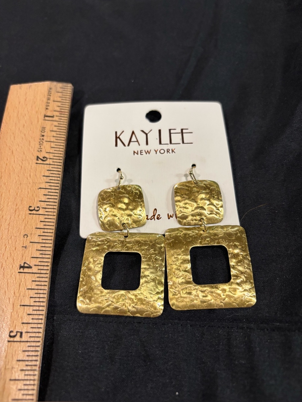 KAY LEE NY GOLD TONE HAMMERED EARRINGS NWT